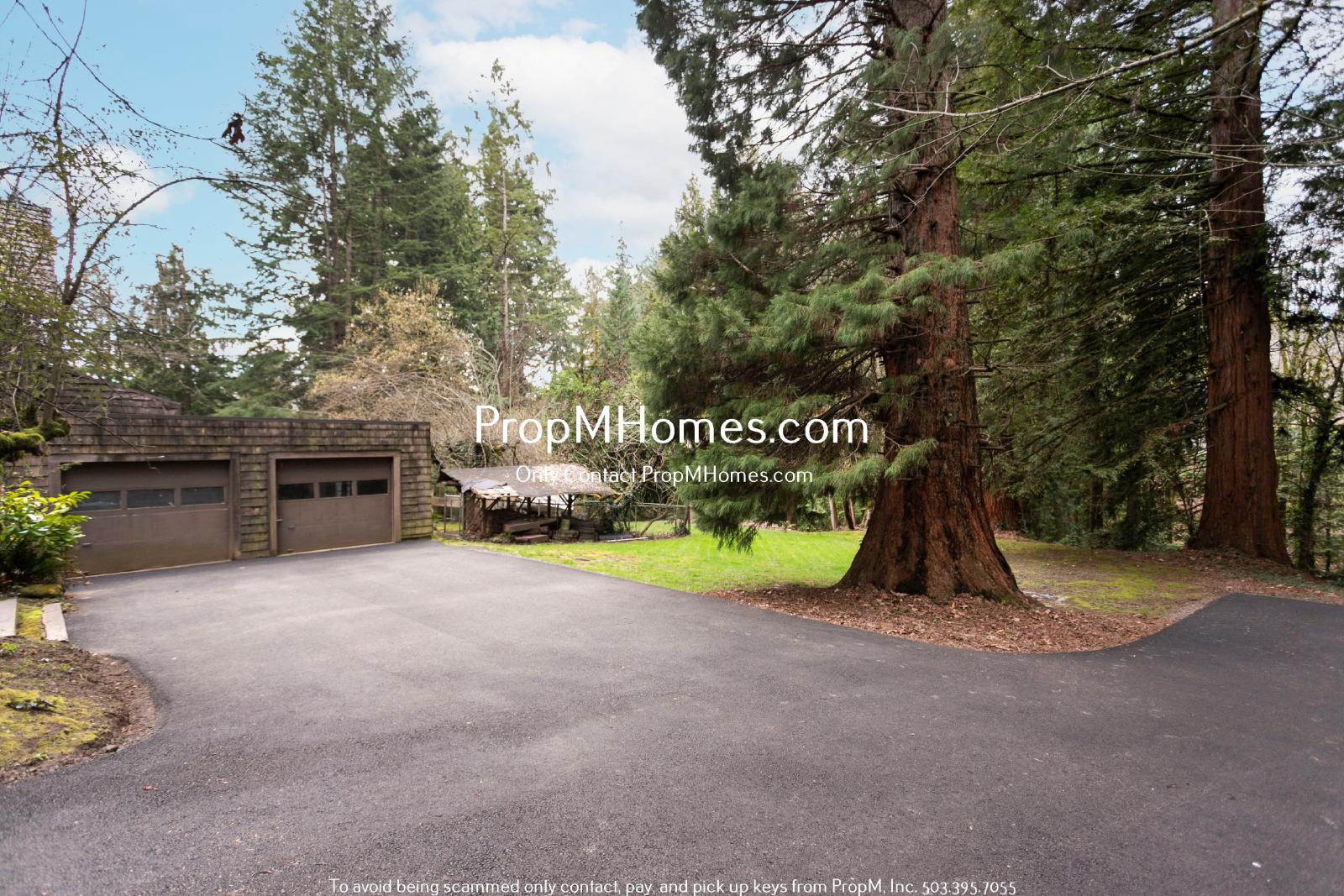 Rare Three Bedroom Gem in SW Portland! property image