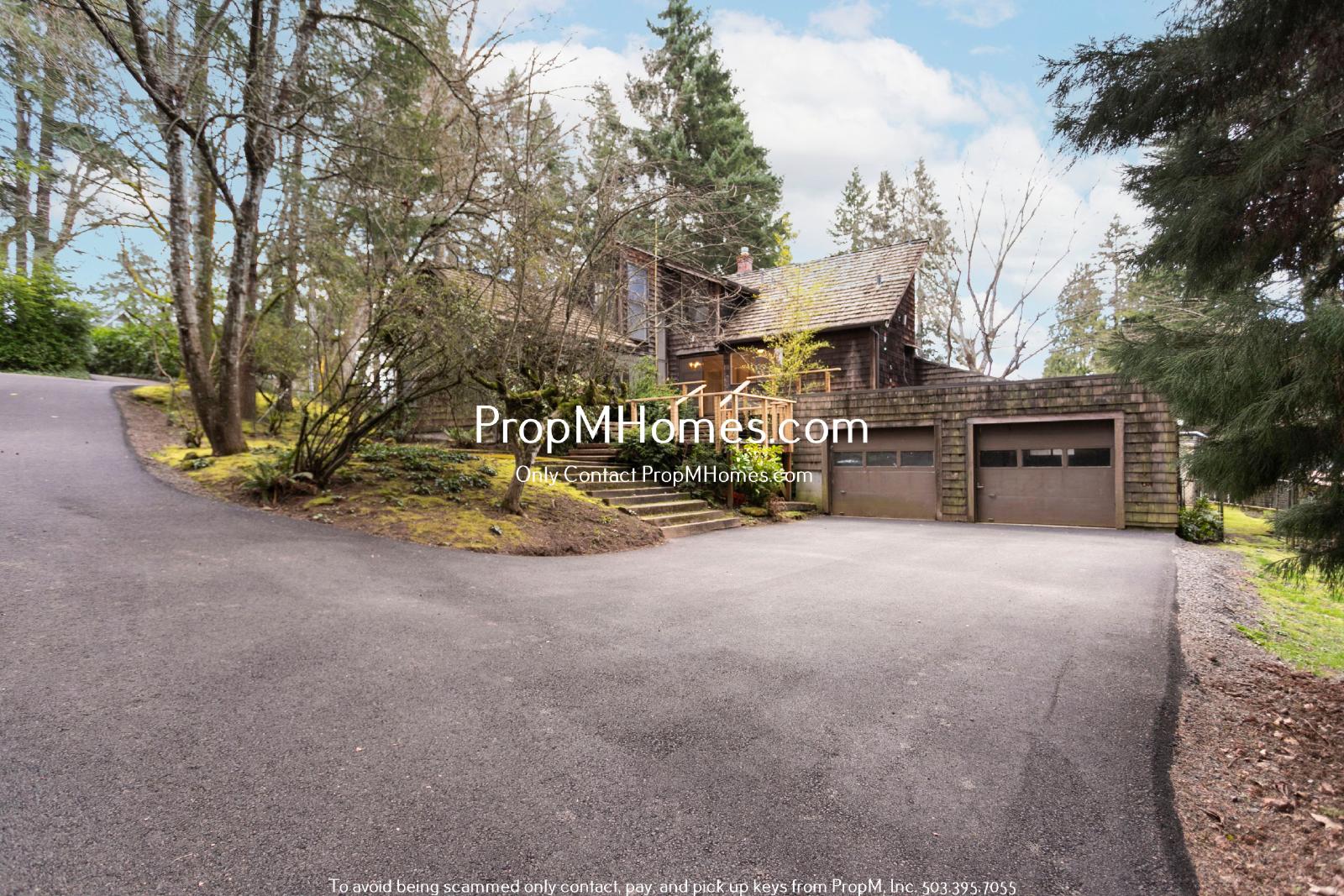 Rare Three Bedroom Gem in SW Portland! property image