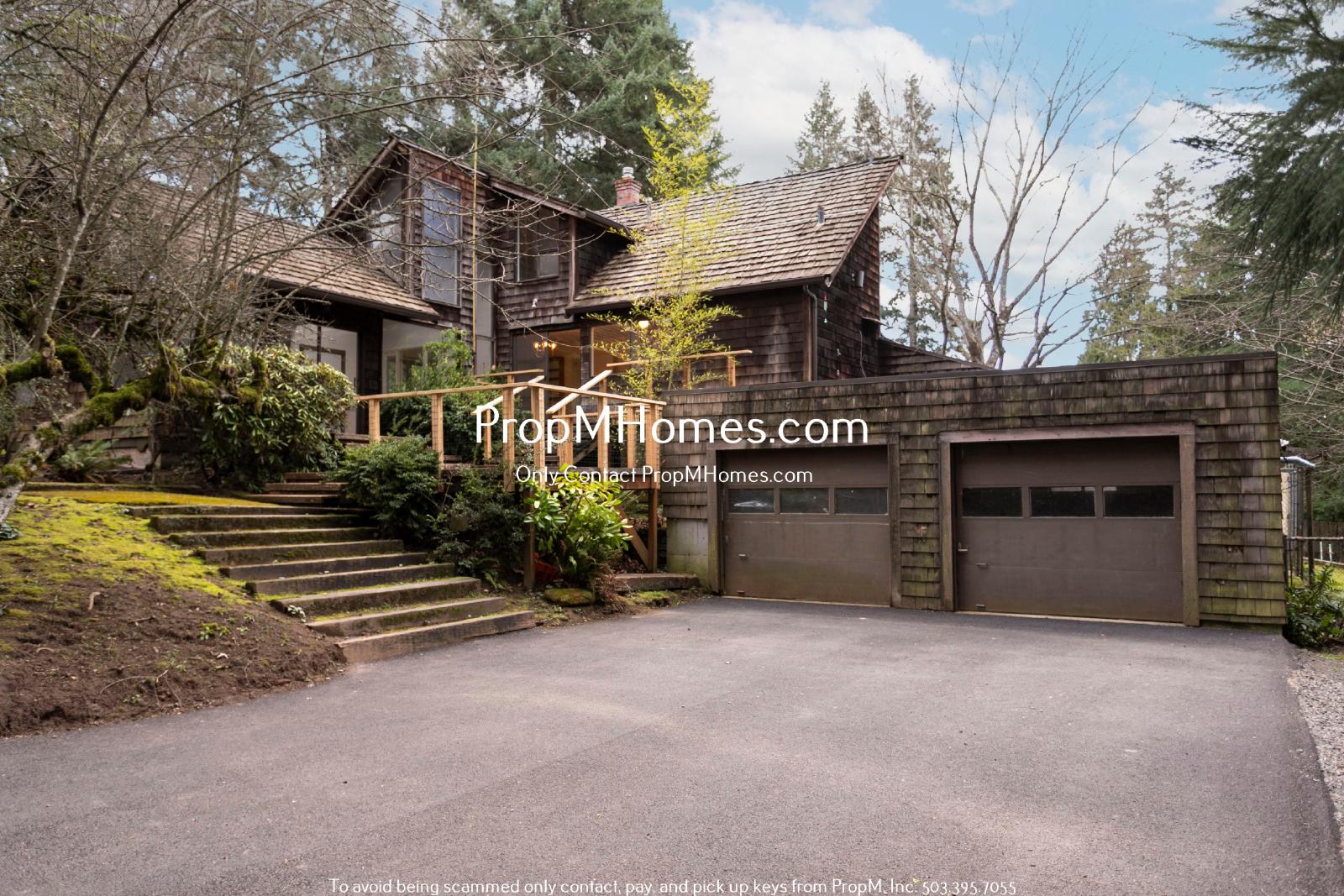 Rare Three Bedroom Gem in SW Portland! property image