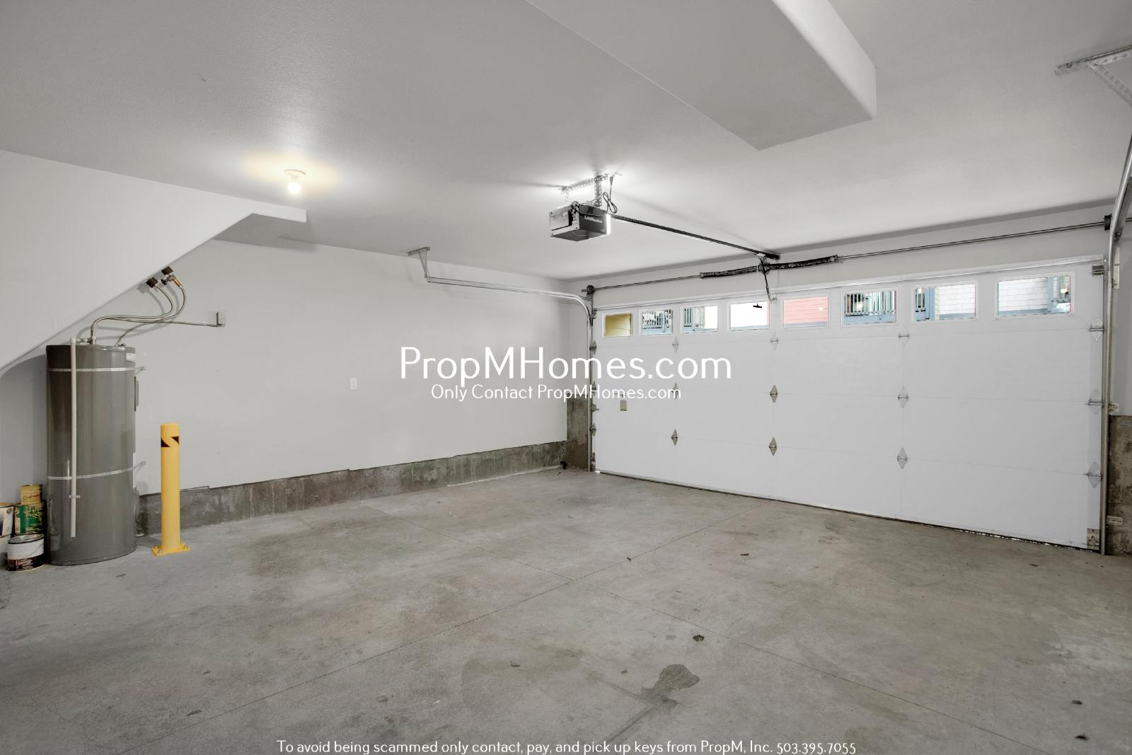 Gorgeous Four Bedroom Townhome in Orenco! DEPOSIT SPECIAL property image