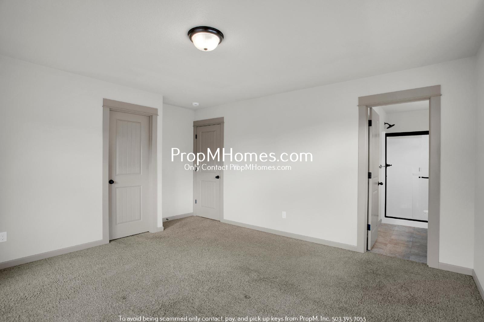 Gorgeous Four Bedroom Townhome in Orenco! DEPOSIT SPECIAL property image