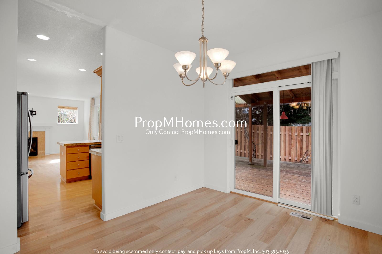 Spacious Bull Mountain 4 Bedroom Home - Huge Yard! property image