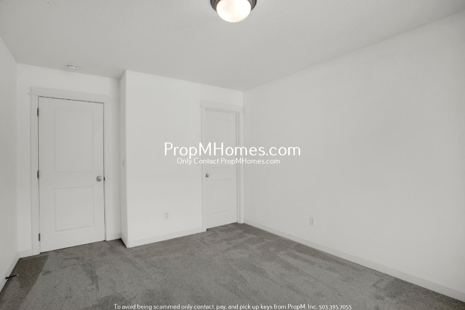 Spacious Bull Mountain 4 Bedroom Home - Huge Yard! property image