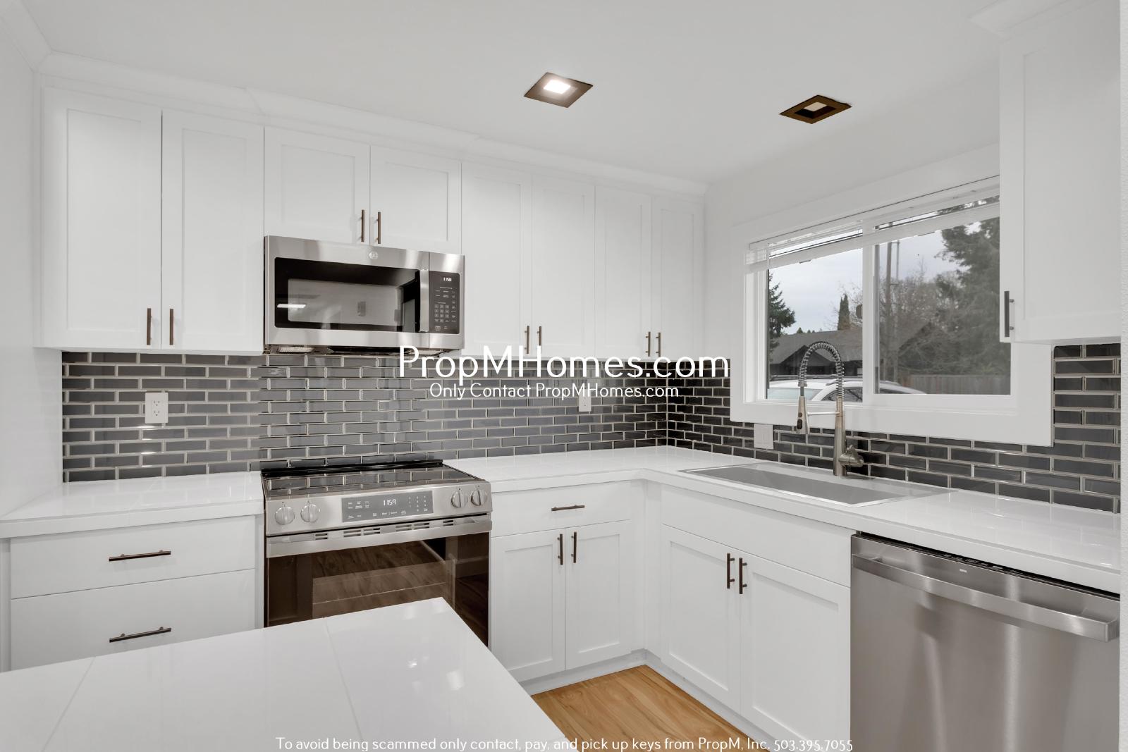 Newly Updated 3 Bedroom Aloha Home - Huge Yard! property image