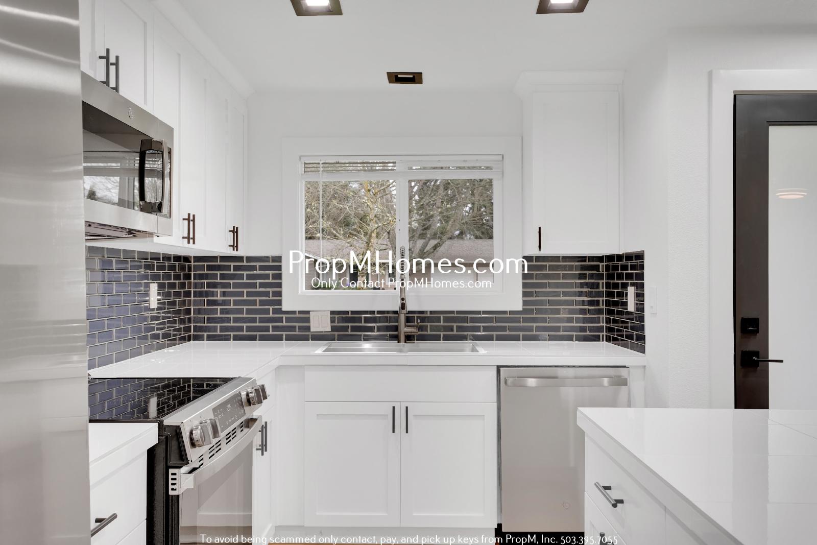 Newly Updated 3 Bedroom Aloha Home - Huge Yard! property image