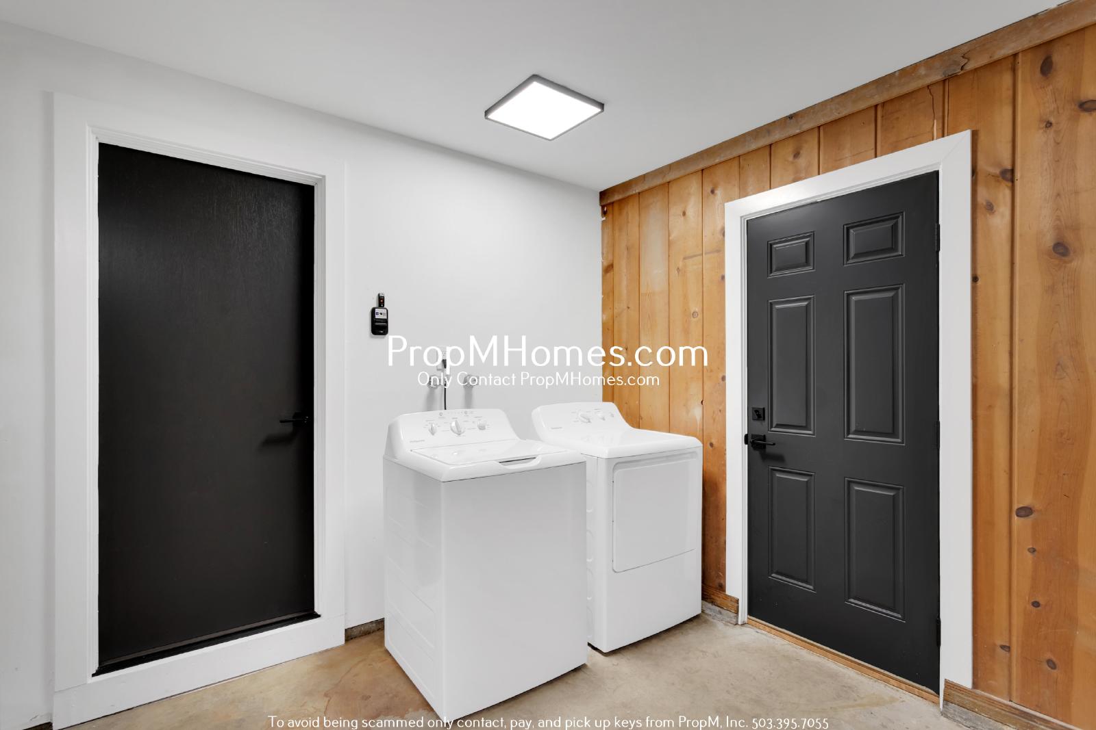 Newly Updated 3 Bedroom Aloha Home - Huge Yard! property image