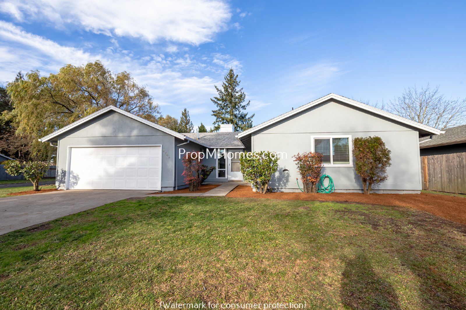 Updated Three Bedroom Ranch In Central Hillsboro w/ Large Fenced Yard! property image