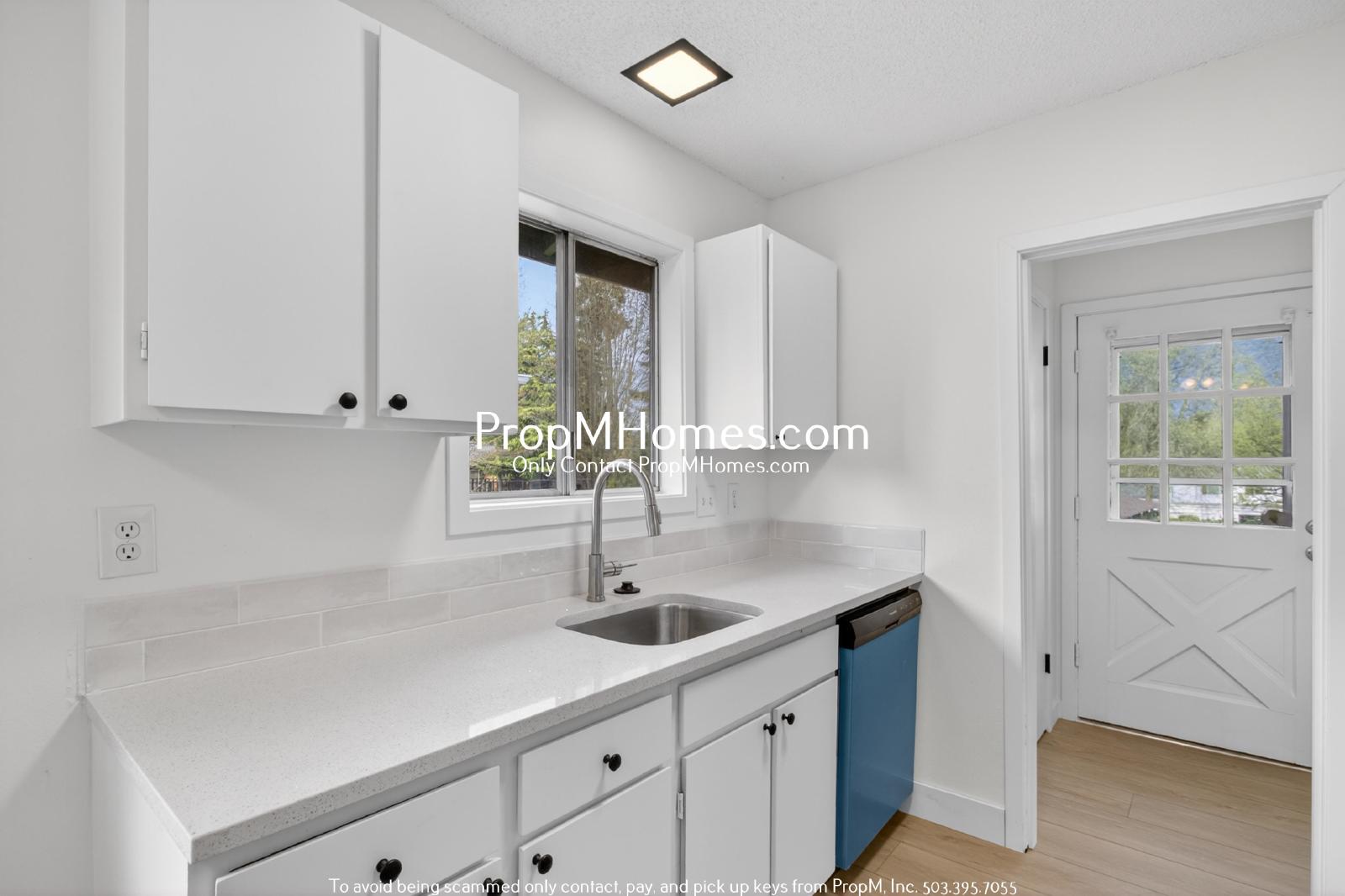 Updated Second-Story Two Bedroom Home In Beaverton! property image