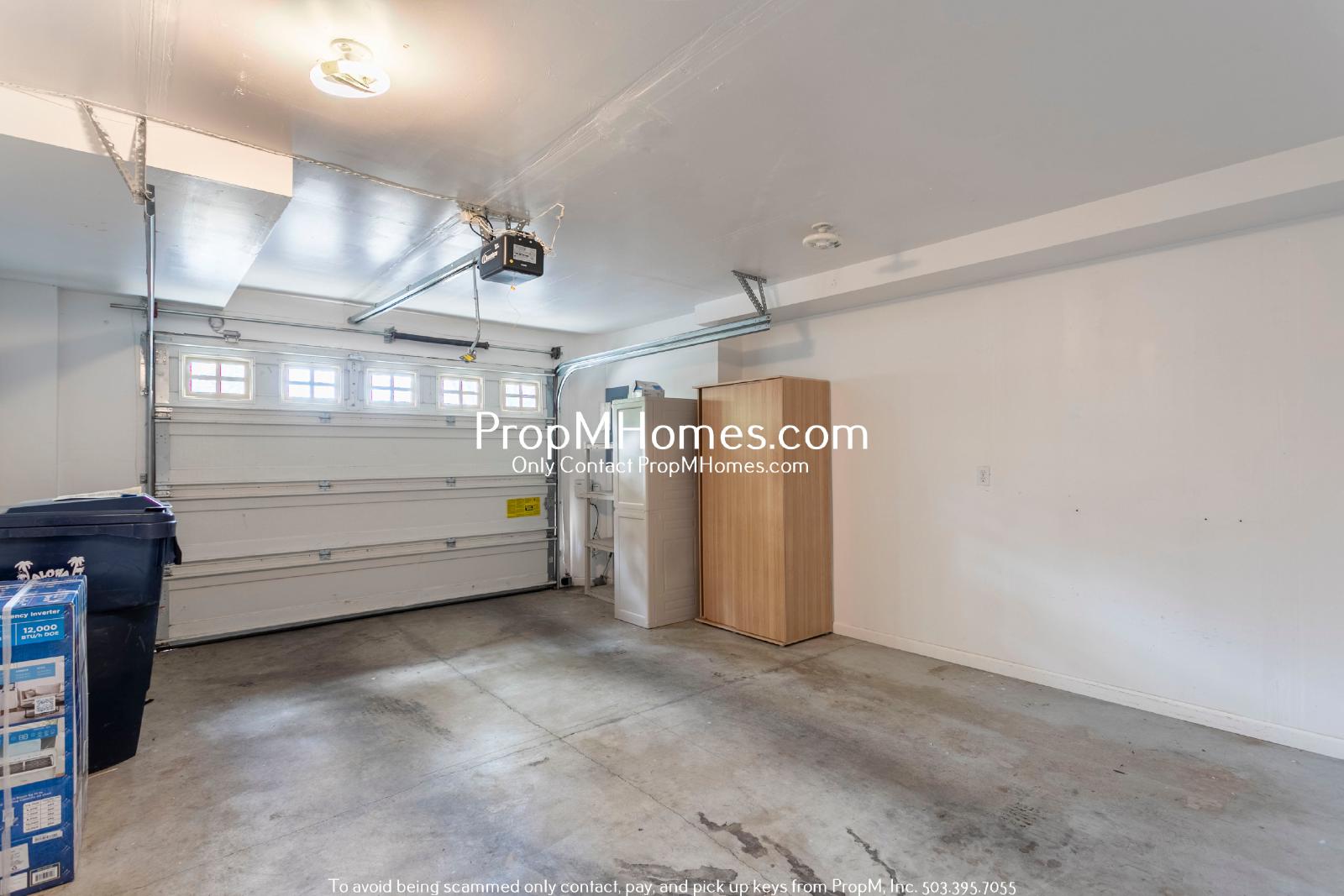 Spacious Three Bedroom Townhome in the Heart of Beaverton! property image
