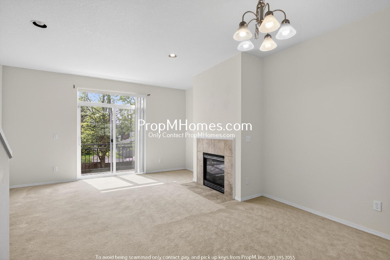 Spacious Three Bedroom Townhome in the Heart of Beaverton! property image