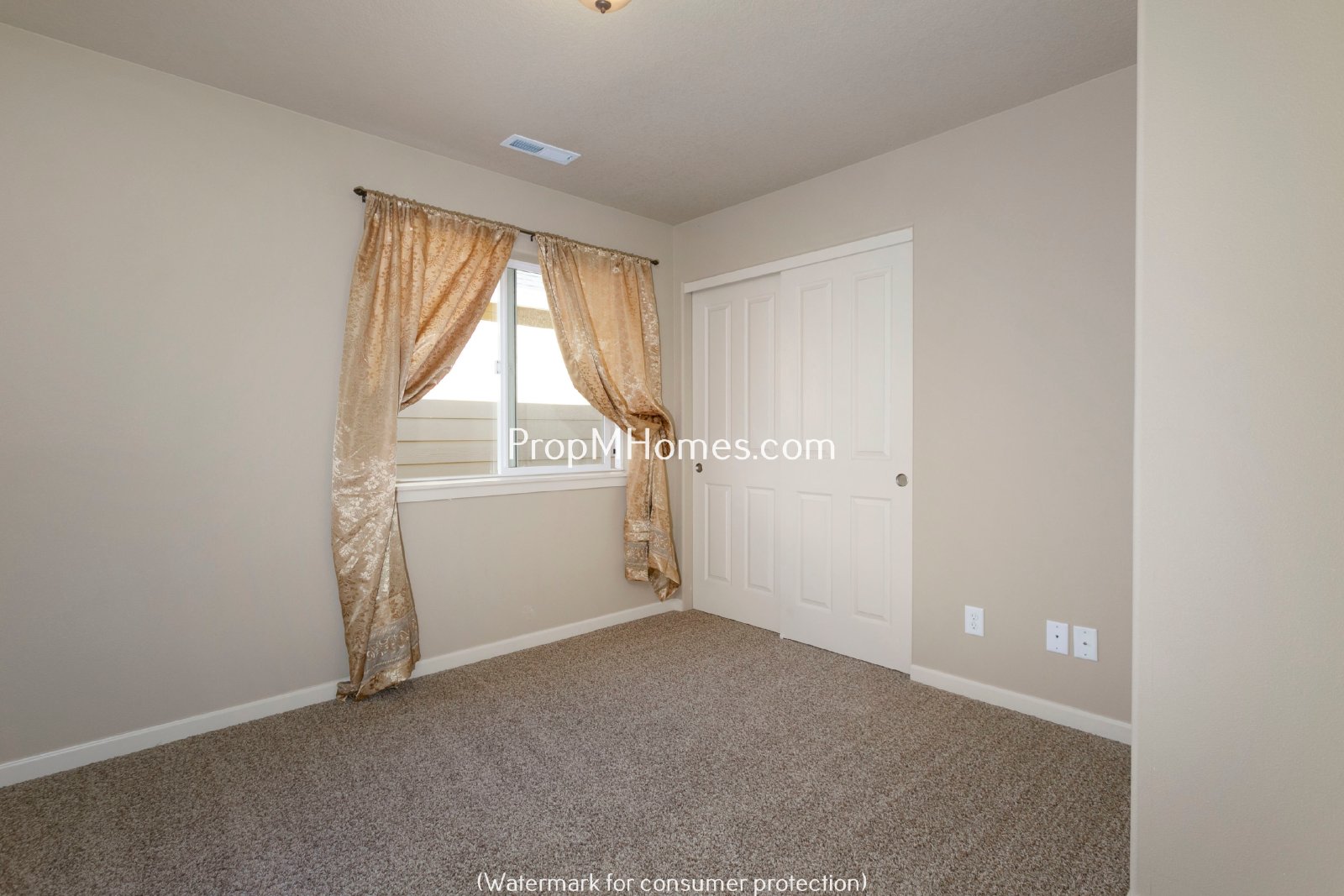 Charming Four Bedroom Home in Beaverton on Quiet Cul-De-Sac! property image