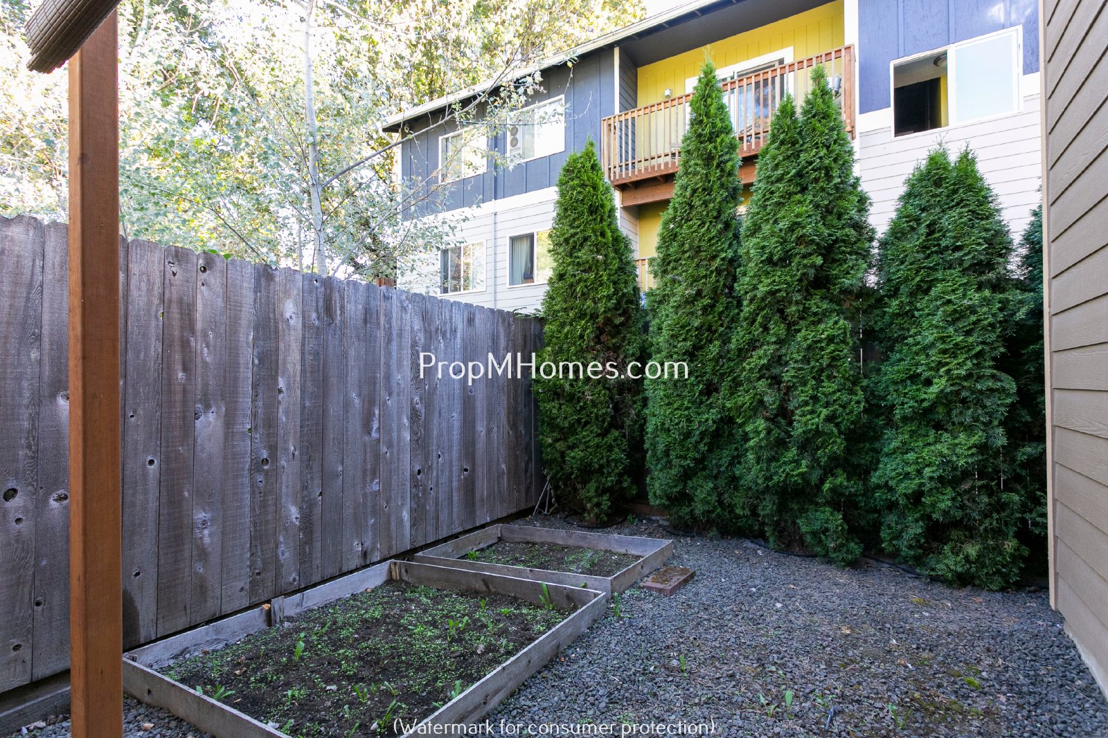 Charming Four Bedroom Home in Beaverton on Quiet Cul-De-Sac! property image