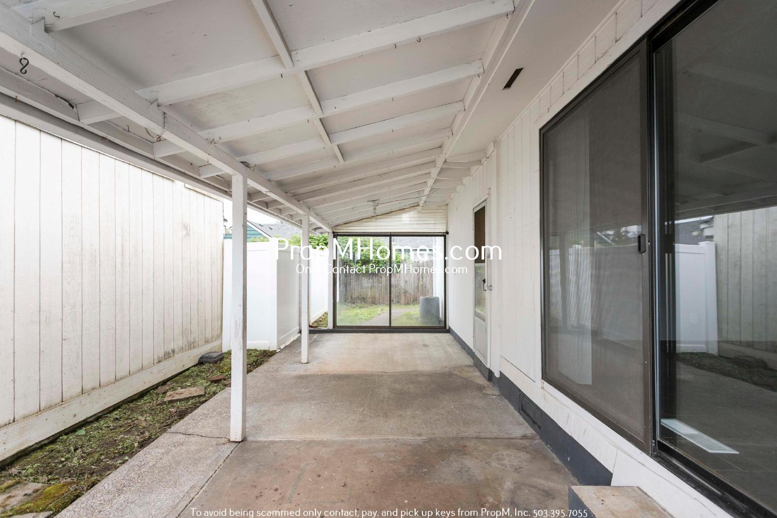 Cozy Three Bedroom Home in Oregon City! property image