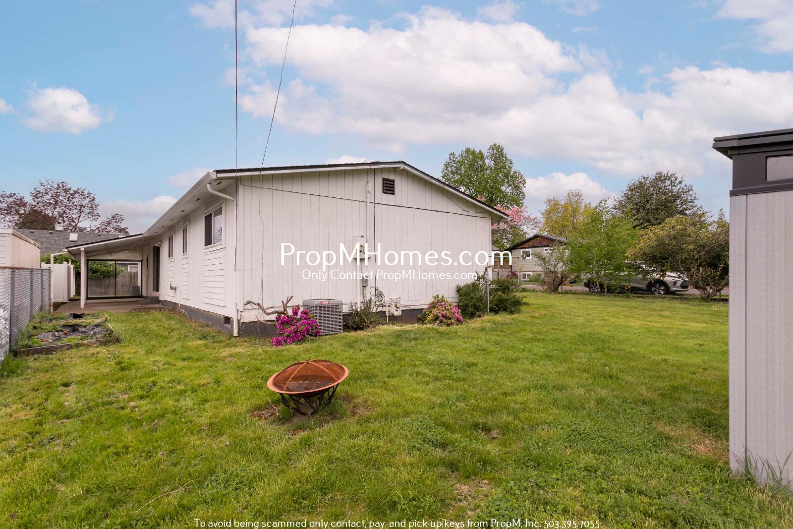 Cozy Three Bedroom Home in Oregon City! property image
