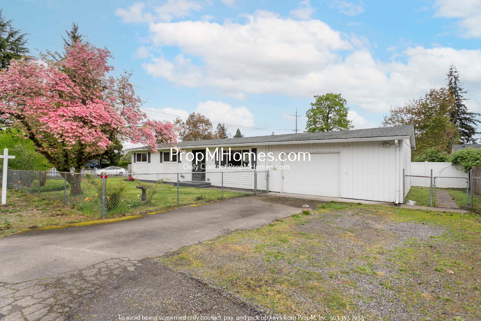 Cozy Three Bedroom Home in Oregon City! property image