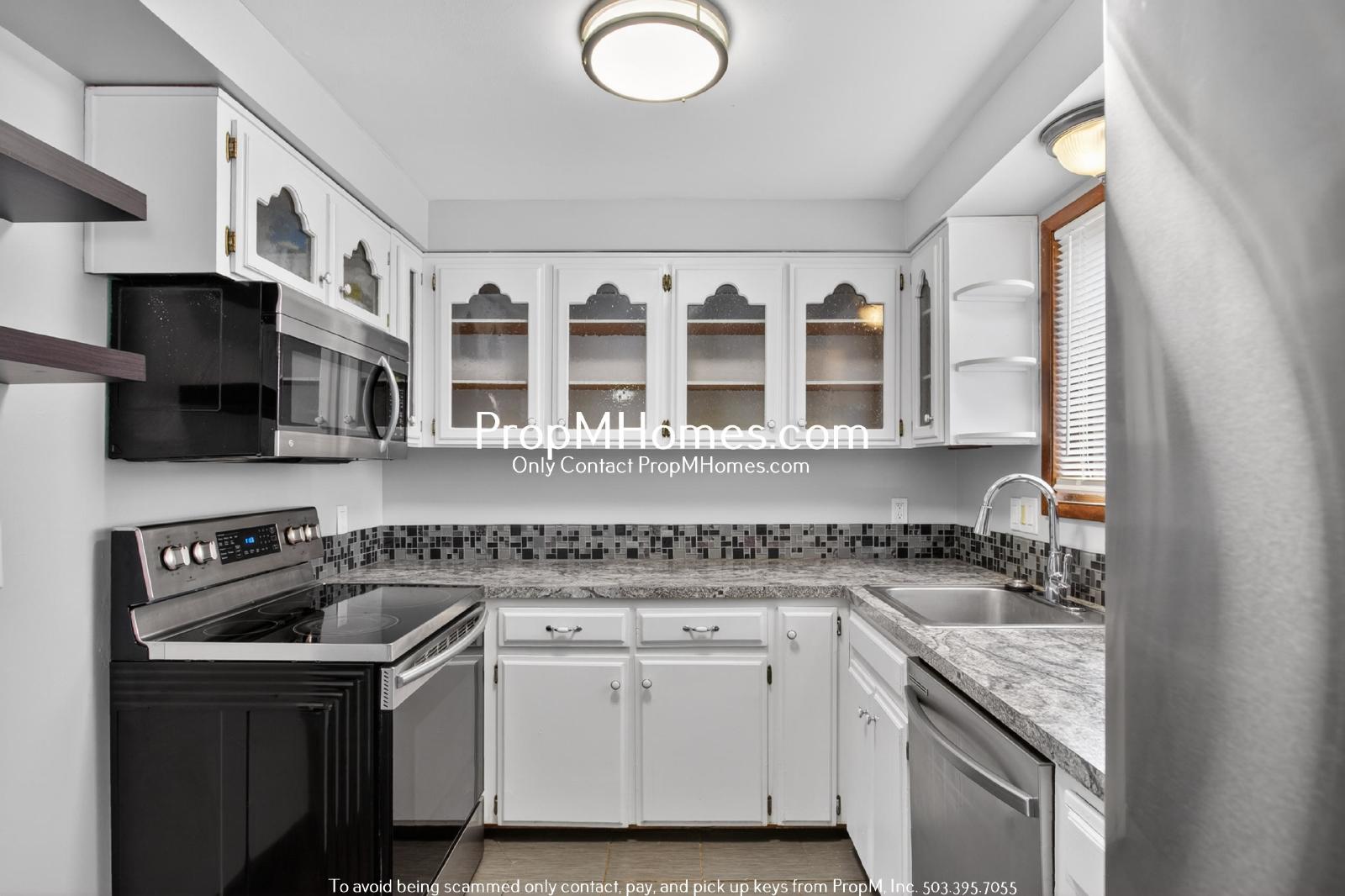 Cozy Three Bedroom Home in Oregon City! property image