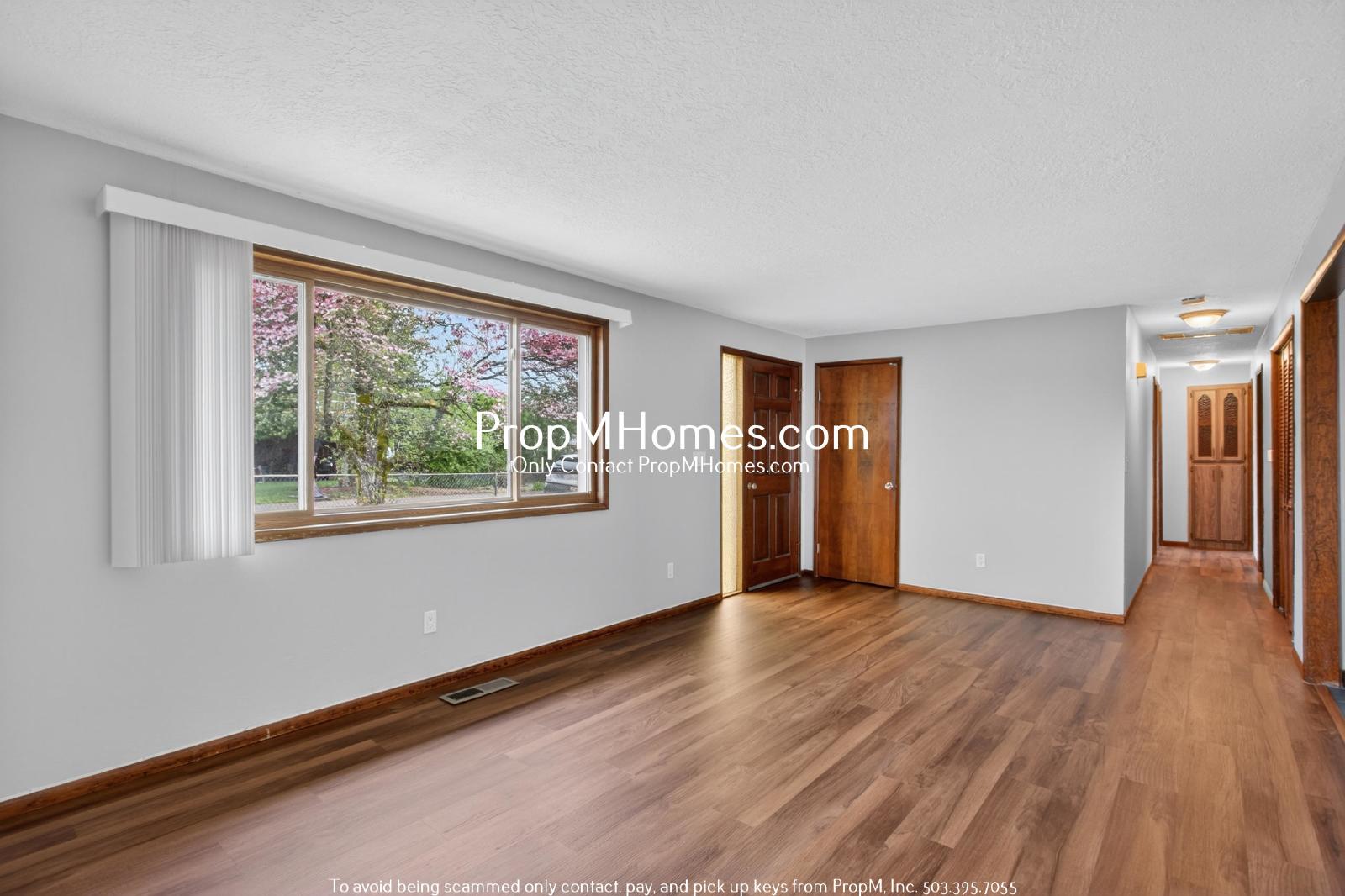 Cozy Three Bedroom Home in Oregon City! property image