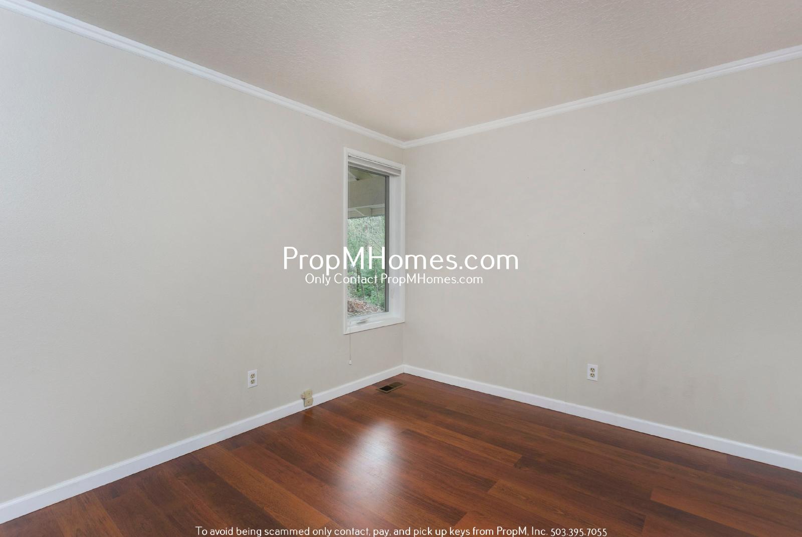 Updated Three Bedroom Gem in Lake Oswego! property image