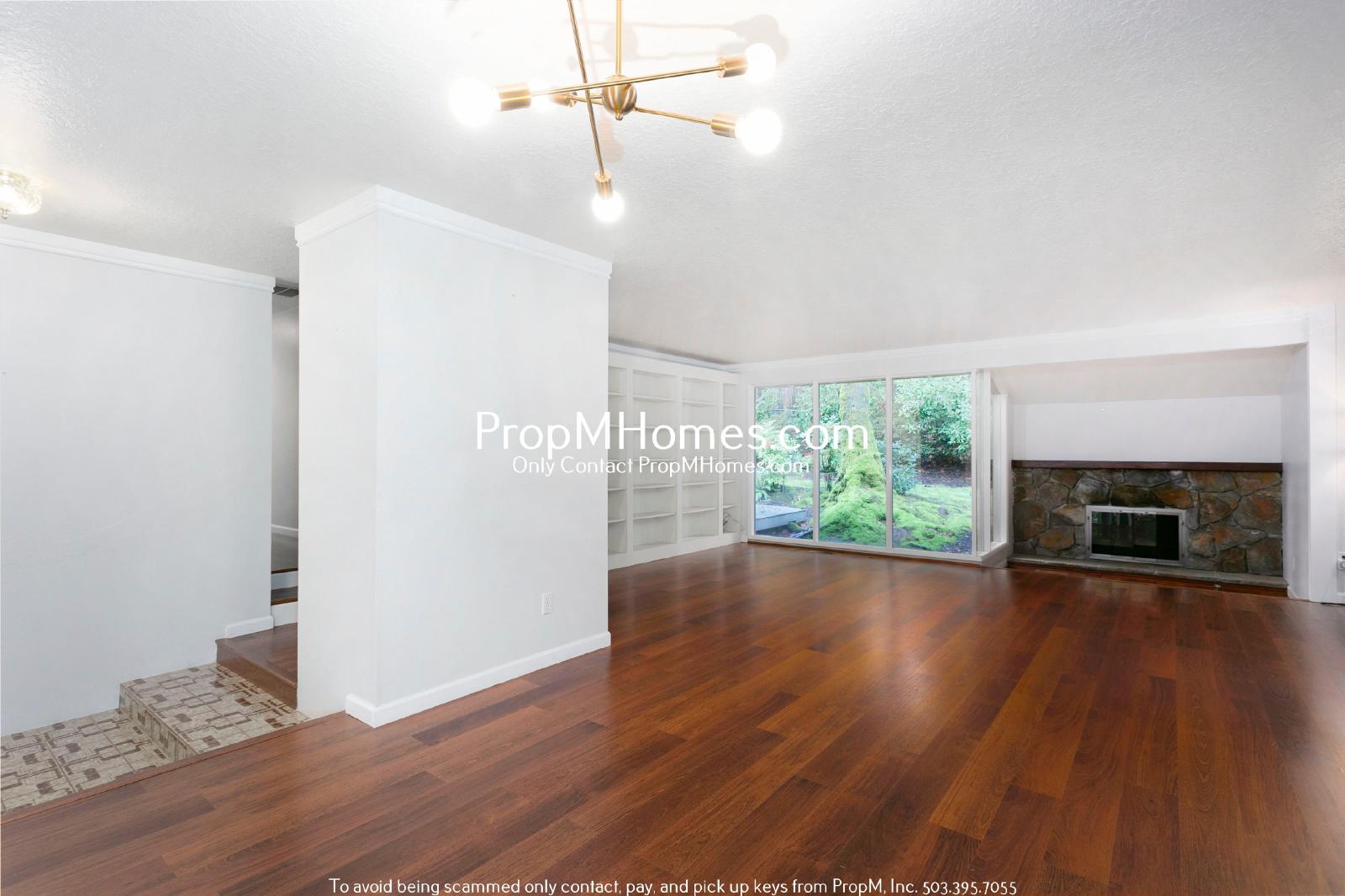 Updated Three Bedroom Gem in Lake Oswego! property image