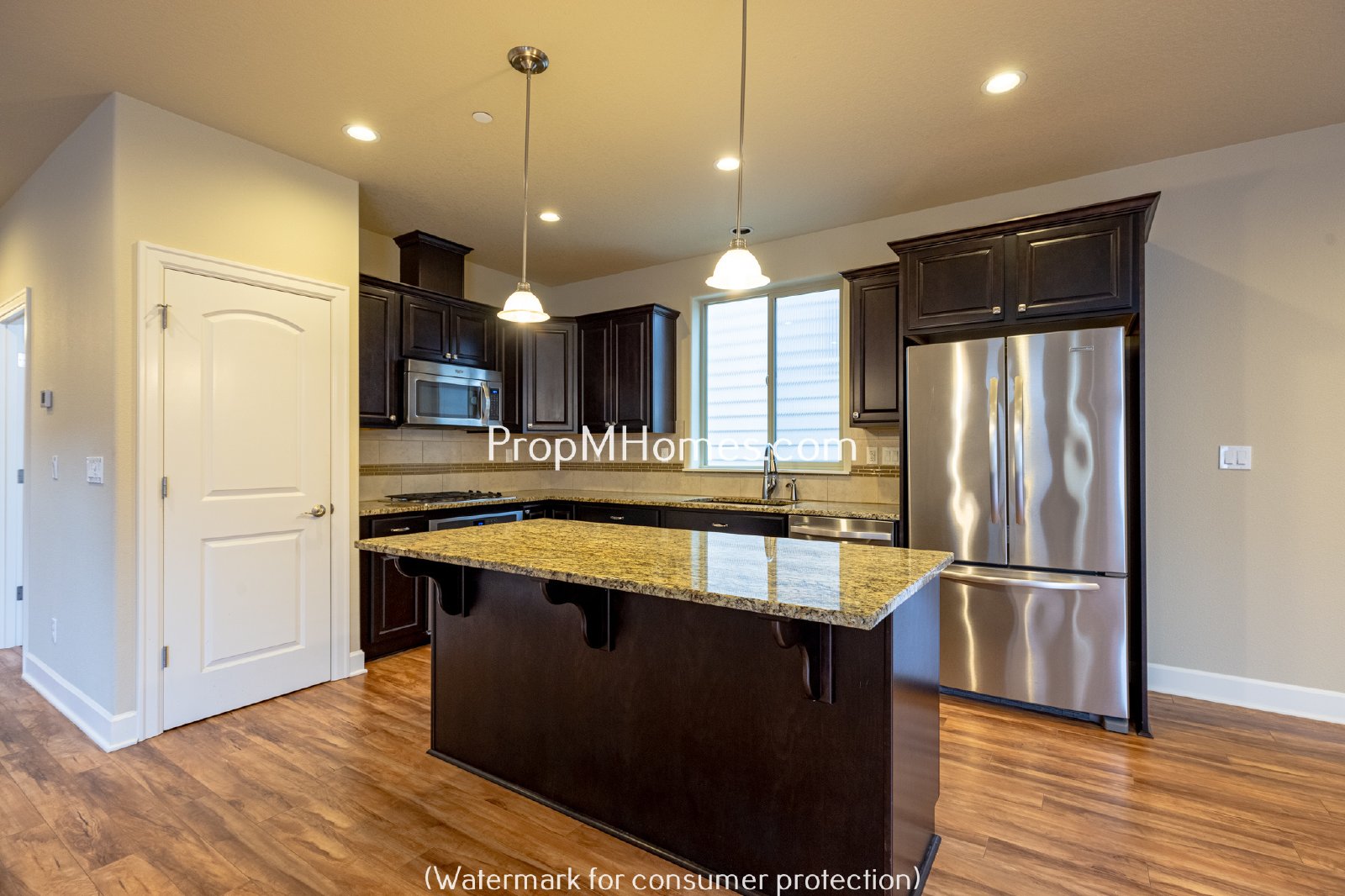 Beautiful Open Concept Four Bedroom Plus Office/Den in Villebois! property image