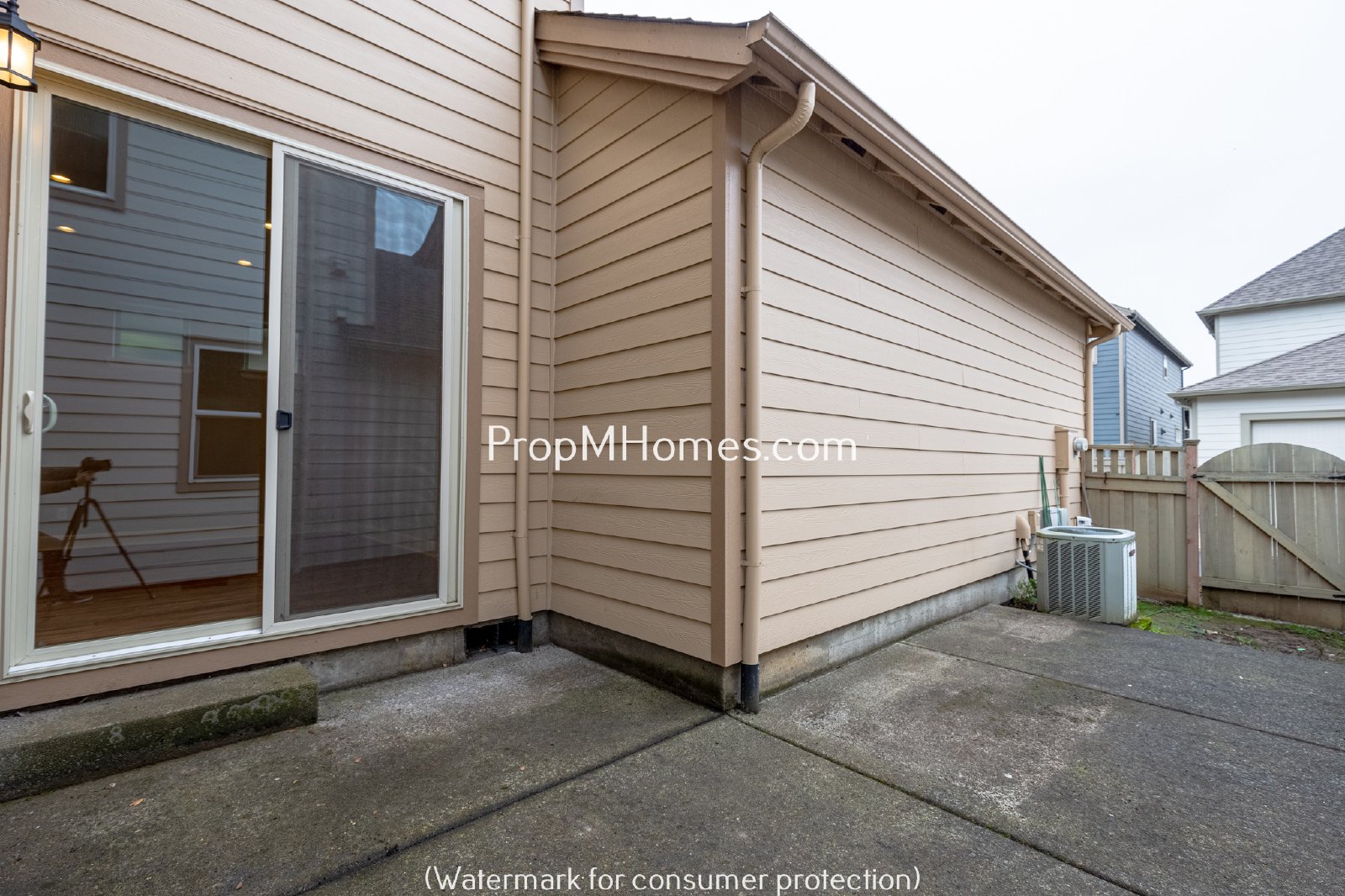Beautiful Open Concept Four Bedroom Plus Office/Den in Villebois! property image
