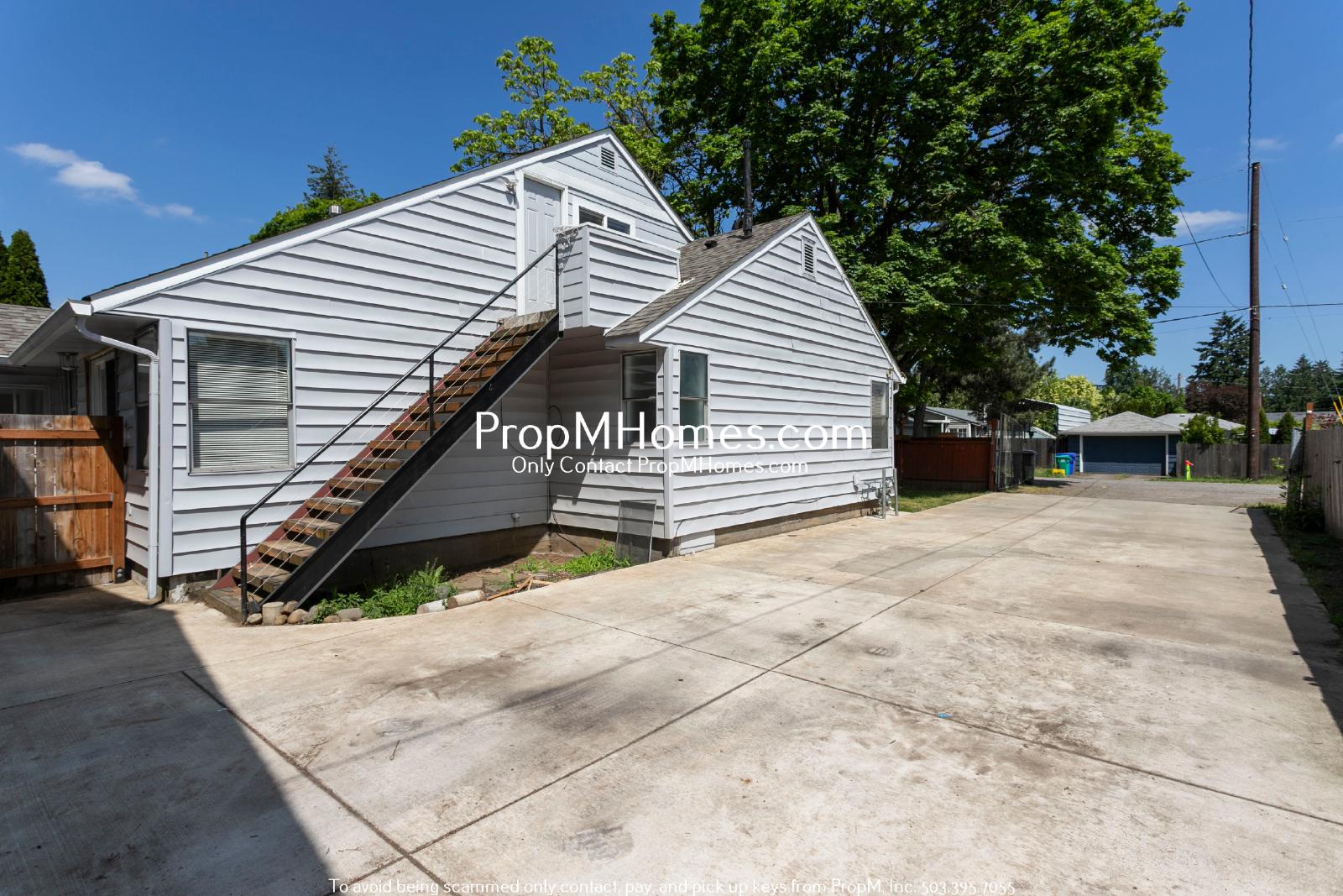 Charming One Bed Unit in Quiet Brentwood-Darlington Neighborhood! property image