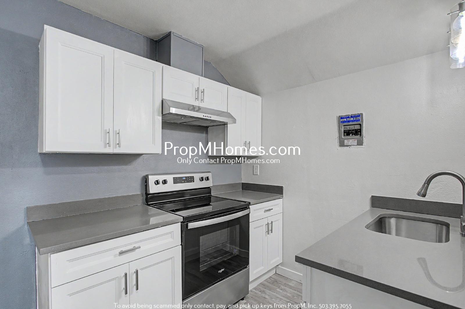 Charming One Bed Unit in Quiet Brentwood-Darlington Neighborhood! property image