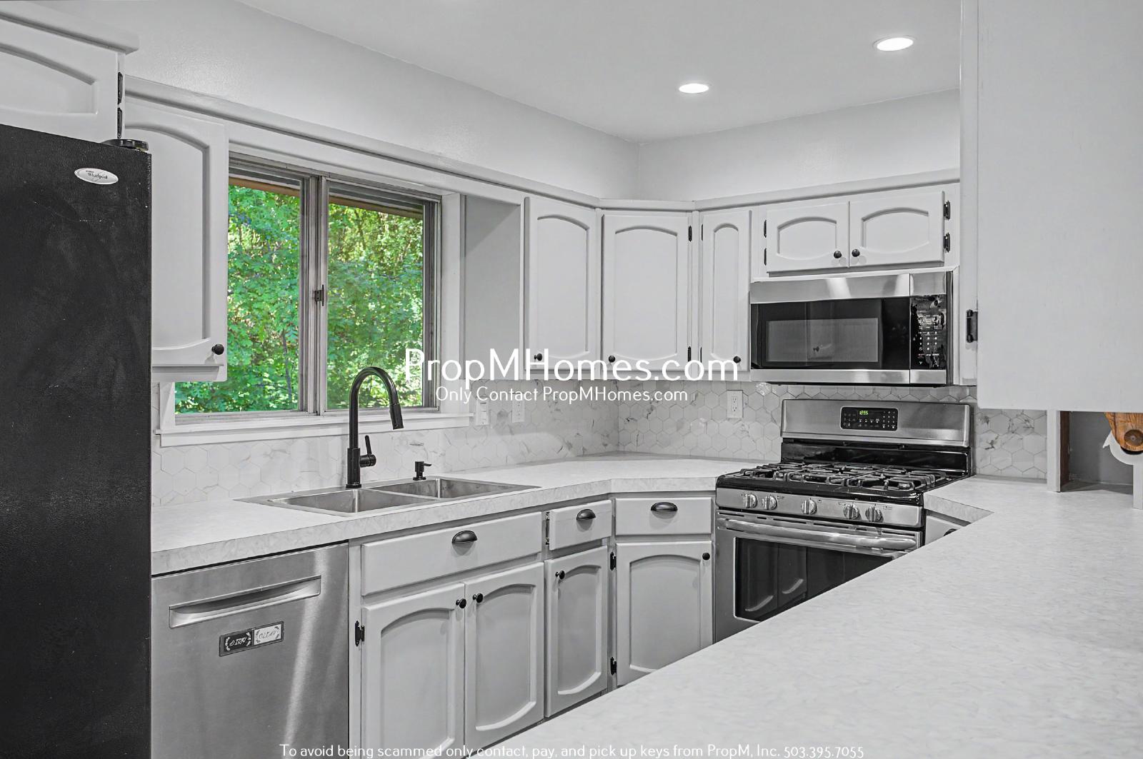 Freshly Renovated Four Bedroom Home in Bull Mountain! property image