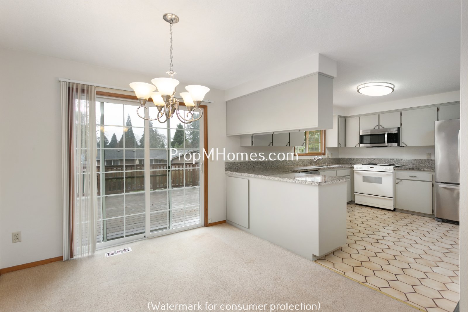 Spacious Four Bedroom Split-Level Home In Milwaukie! property image