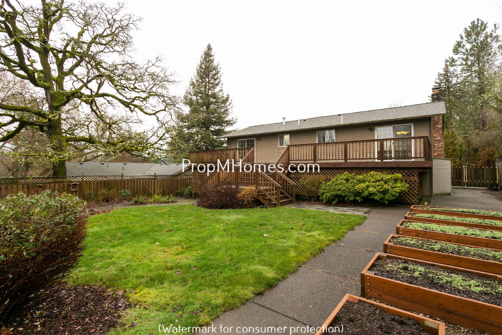 Spacious Four Bedroom Split-Level Home In Milwaukie! property image