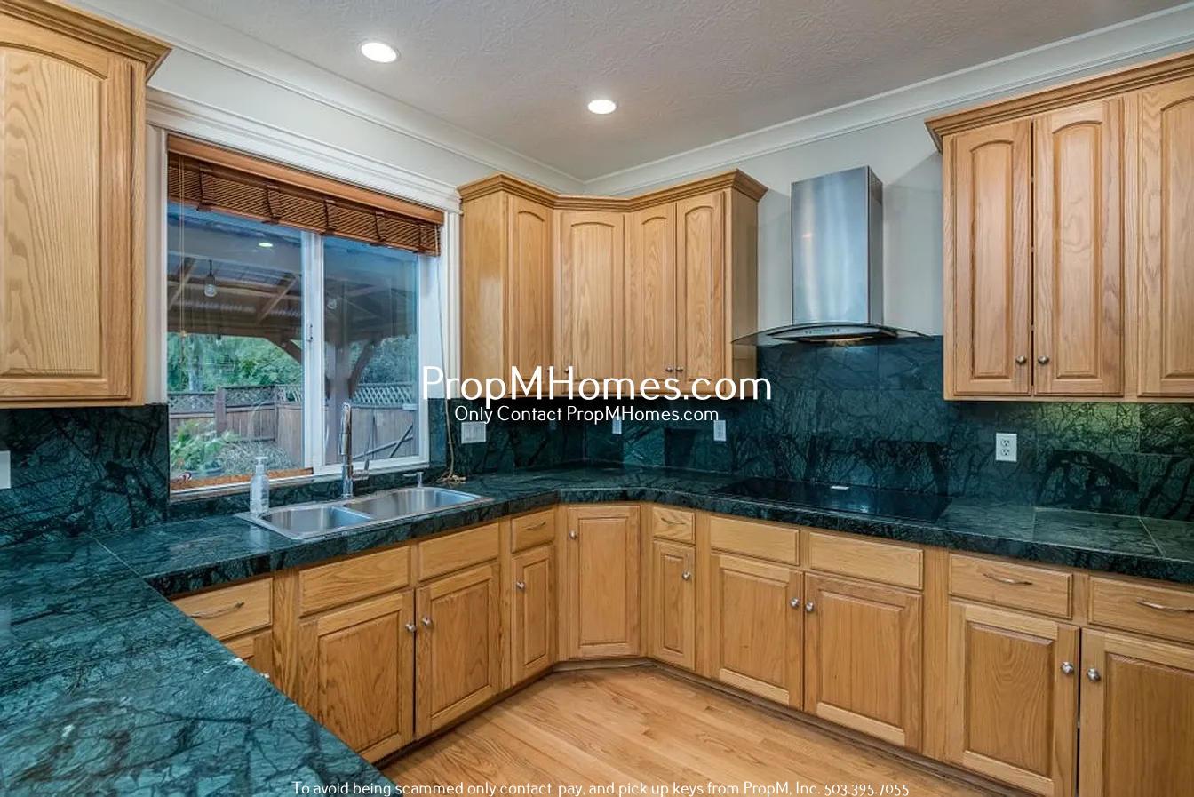 Gorgeous Three Bedroom Home in Centennial! property image