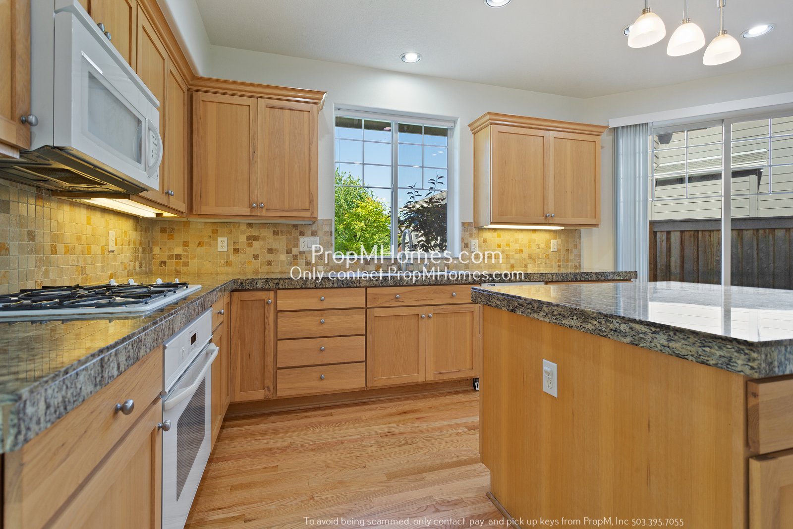 Spacious 5-Bedroom Oasis in the Heart of Five Oaks! property image