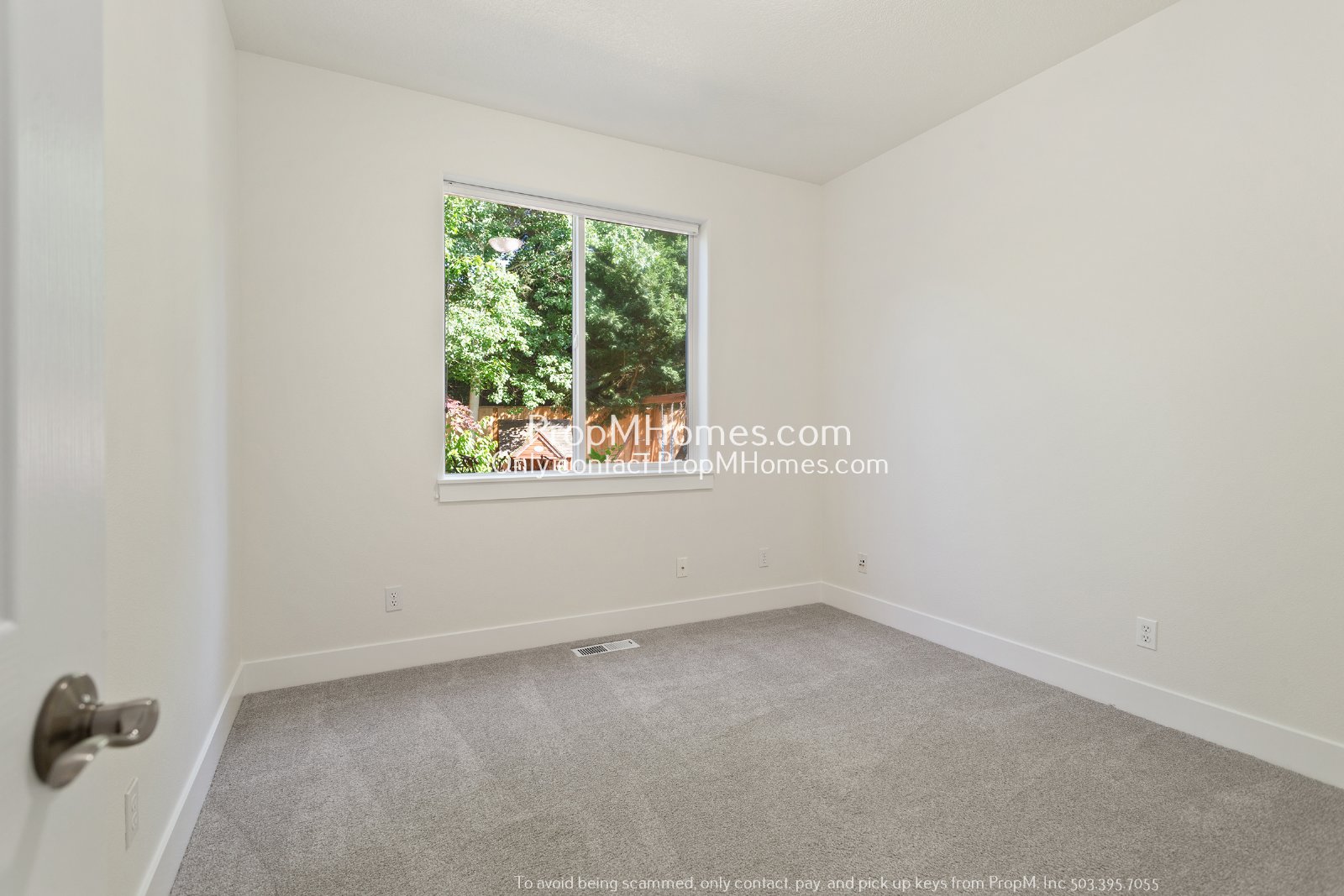 Spacious 5-Bedroom Oasis in the Heart of Five Oaks! property image