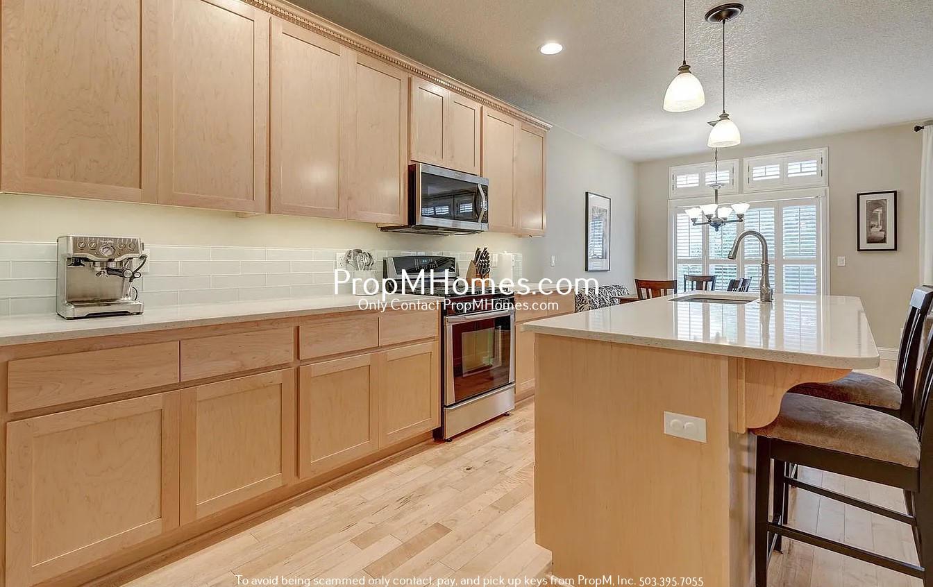 Luxury Four Bedroom Home in King City! property image