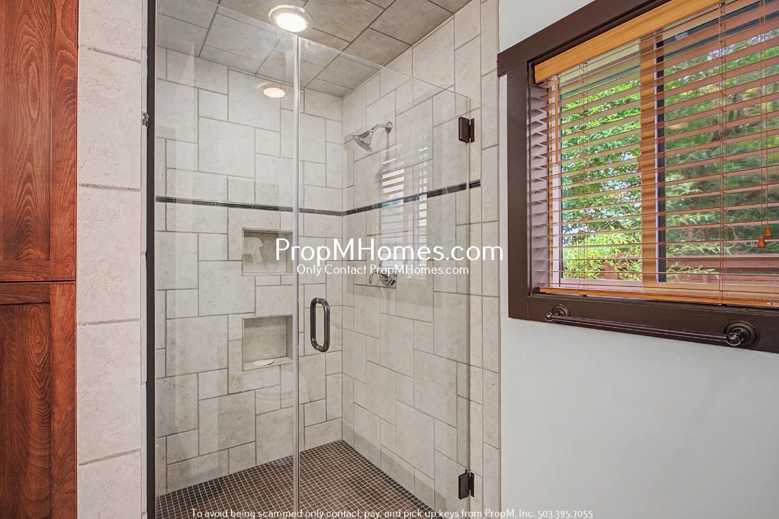 Unique Luxury Three Bedroom Home in Hallinan! property image