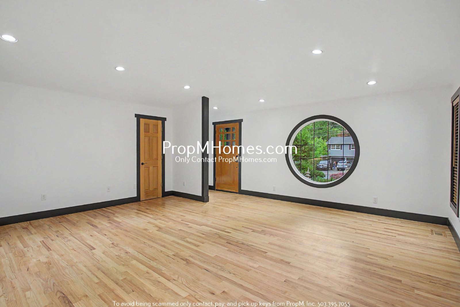 Unique Luxury Three Bedroom Home in Hallinan! property image