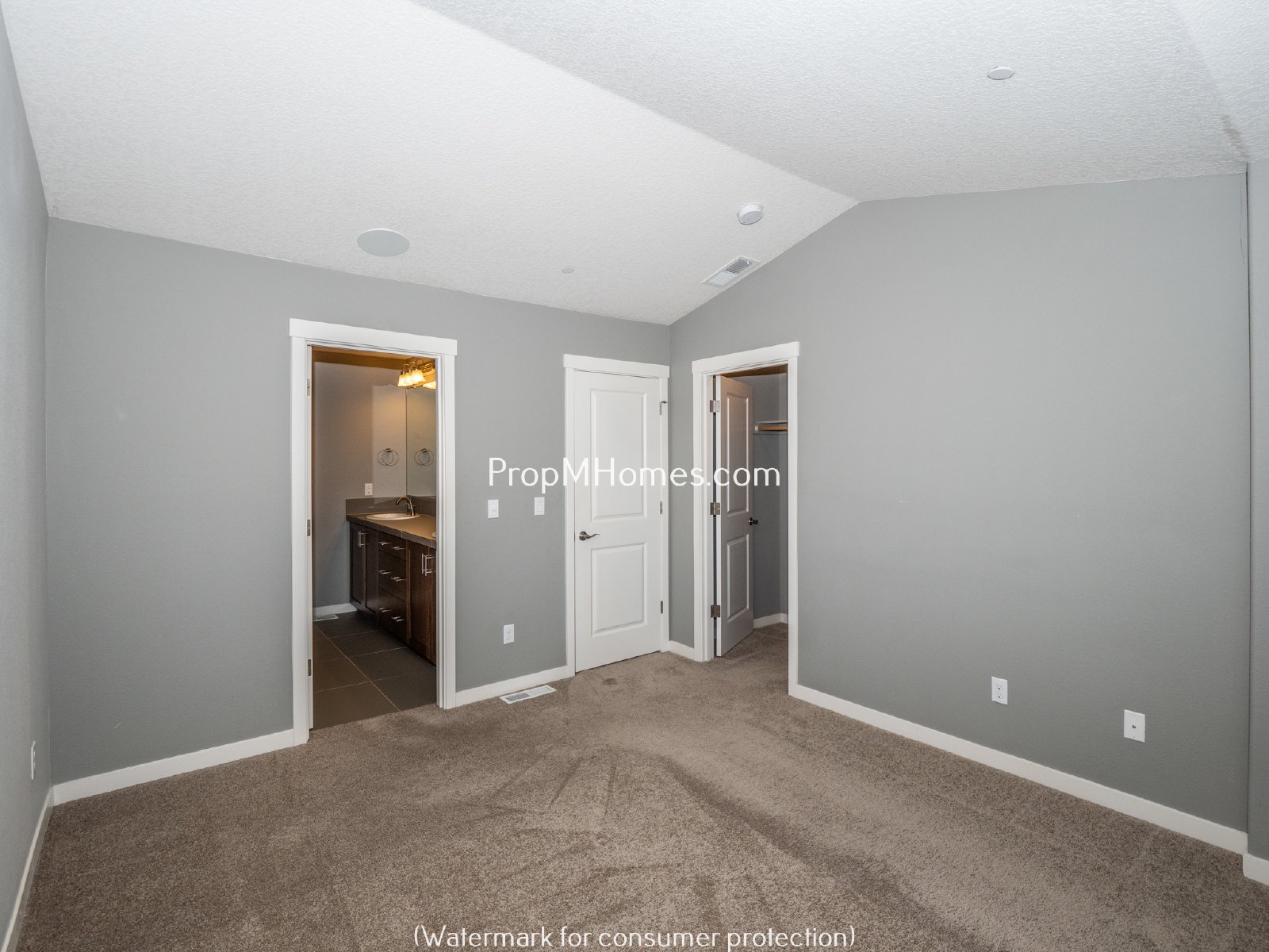Fantastic Three Bedroom Home In Wilsonville On Corner Lot! property image