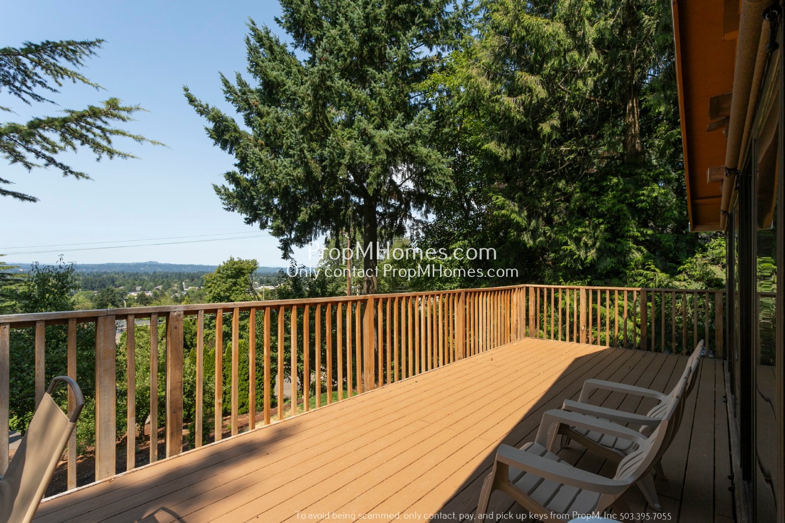 Mid-Century Modern Three Bedroom in Happy Valley! property image