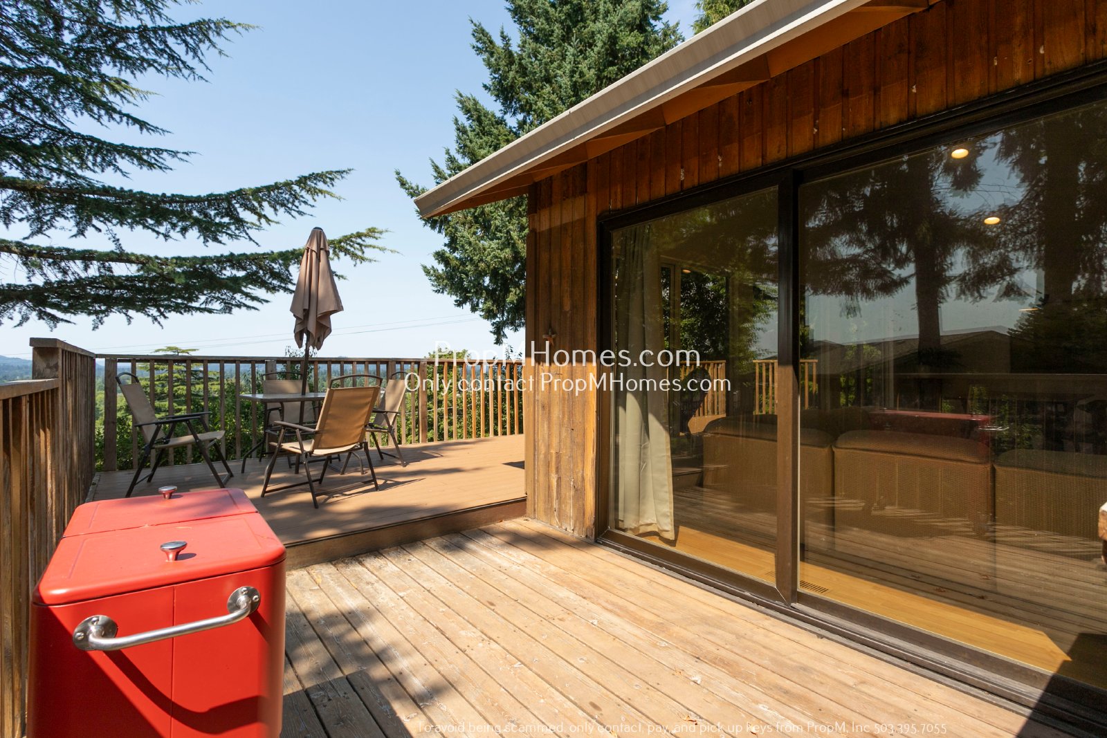 Mid-Century Modern Three Bedroom in Happy Valley! property image