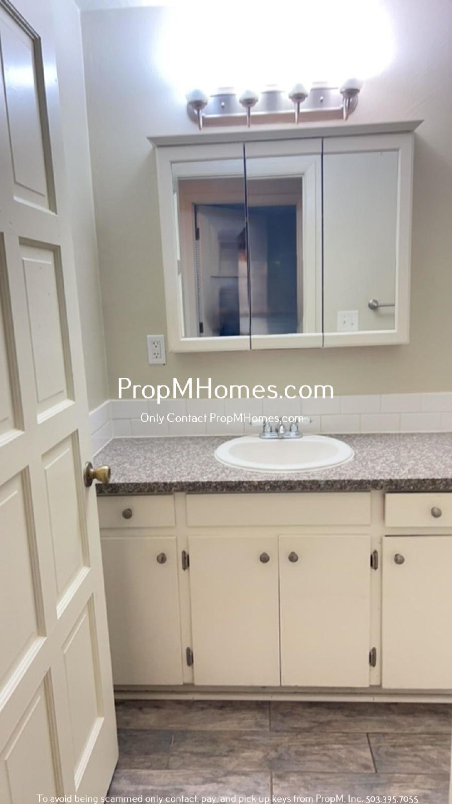 Updated Two Bedroom Unit in Salem! property image
