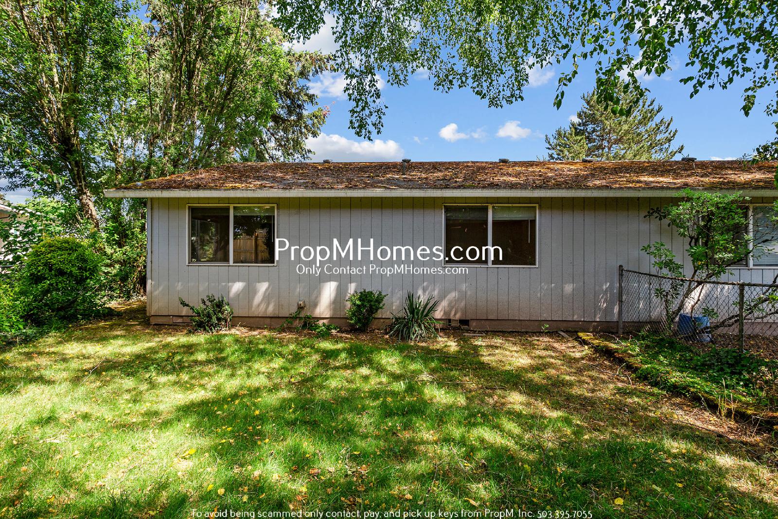 Updated Two Bedroom Duplex in Newberg! property image