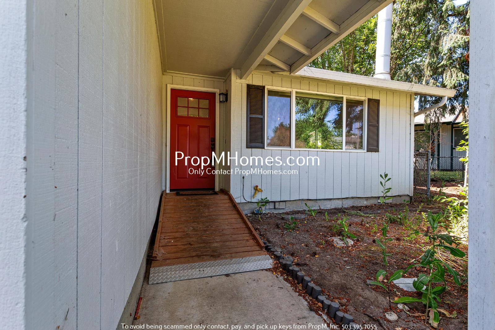 Updated Two Bedroom Duplex in Newberg! property image