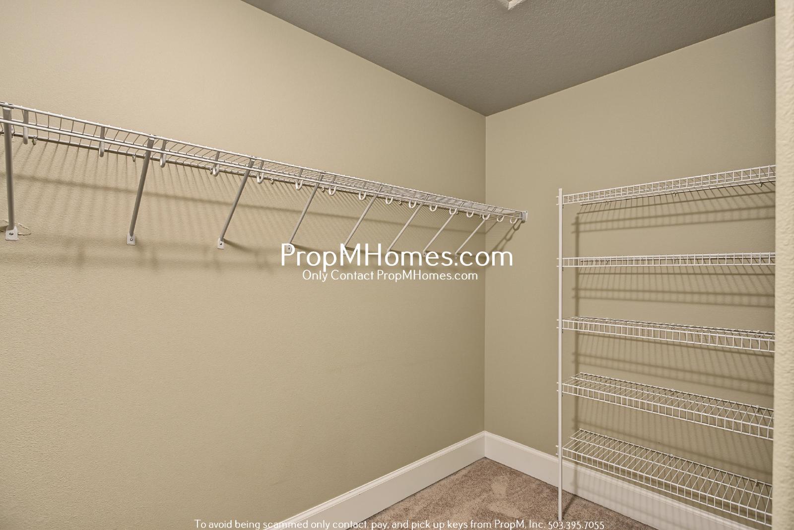 Beautiful Open Concept Three Bedroom Home In Bethany! property image