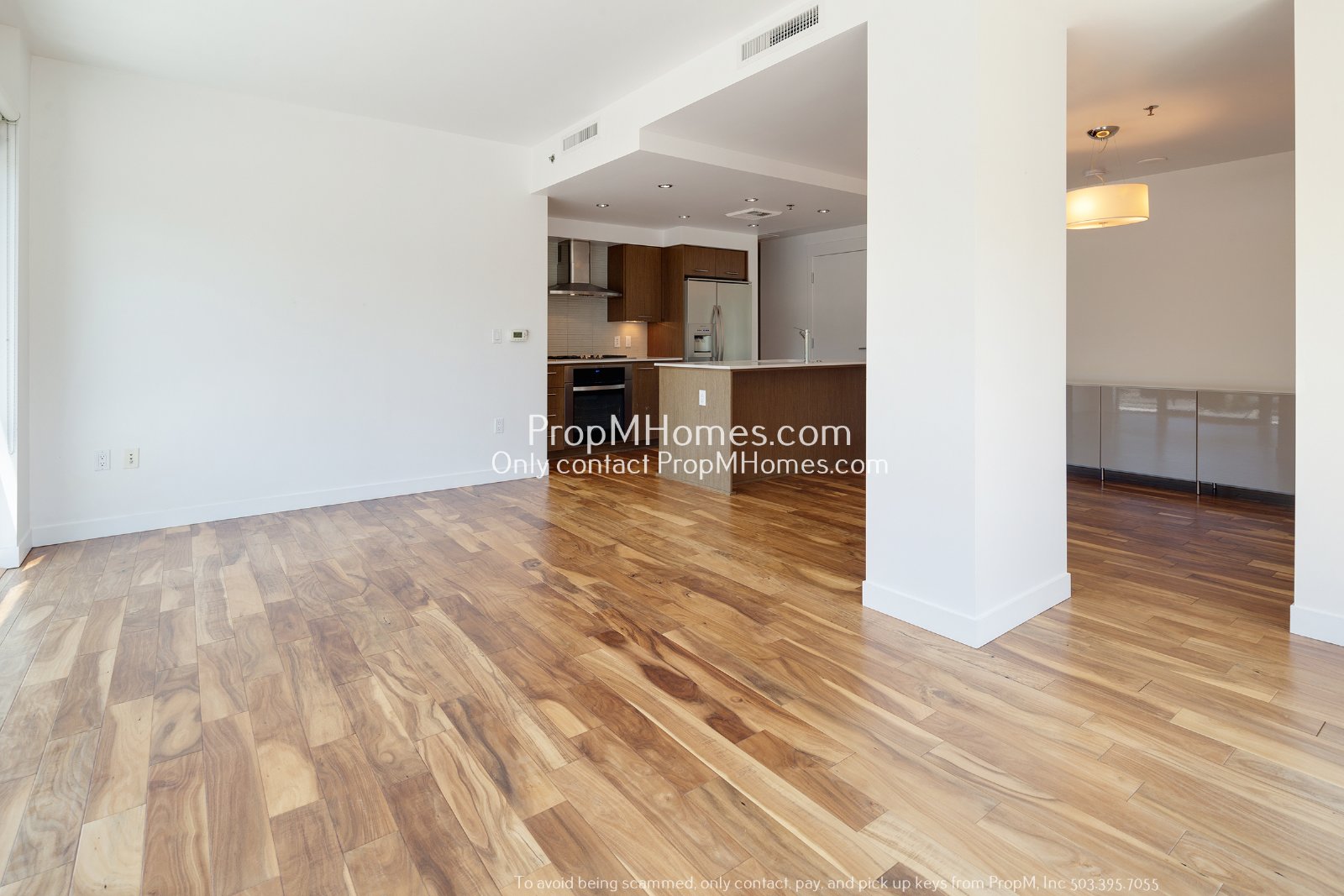 Luxurious One Bedroom Condo at the Pearl District Waterfront! property image