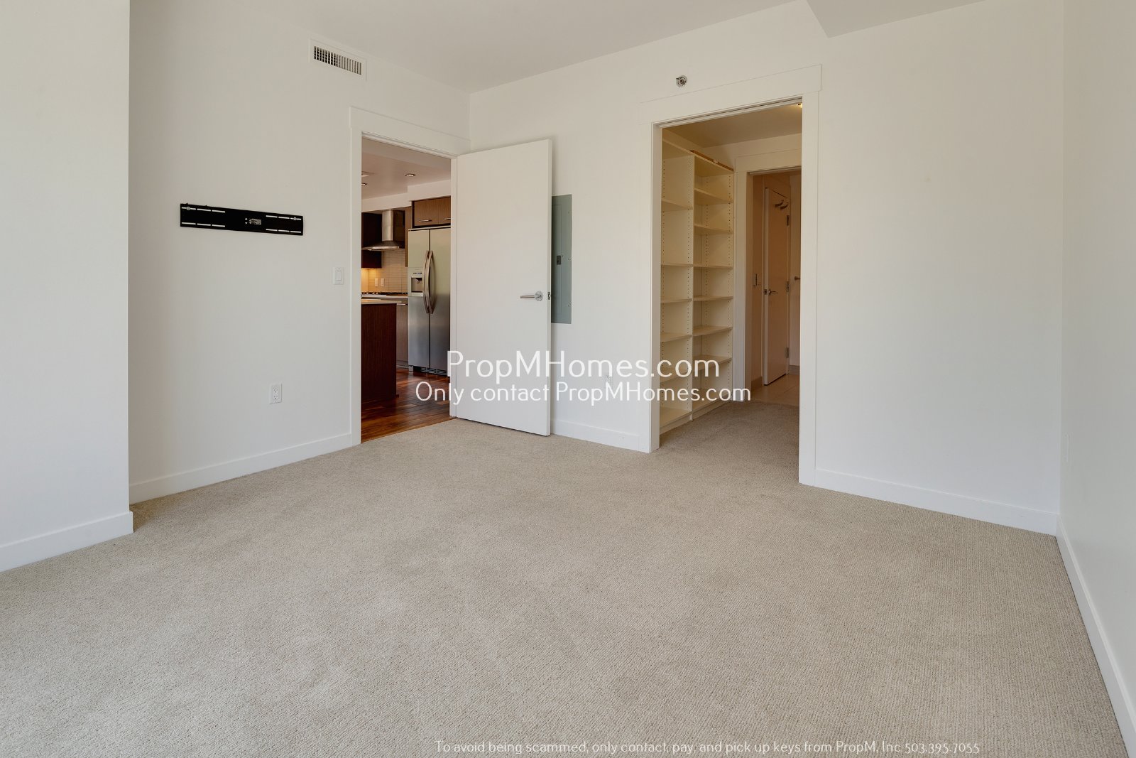 Luxurious One Bedroom Condo at the Pearl District Waterfront! property image