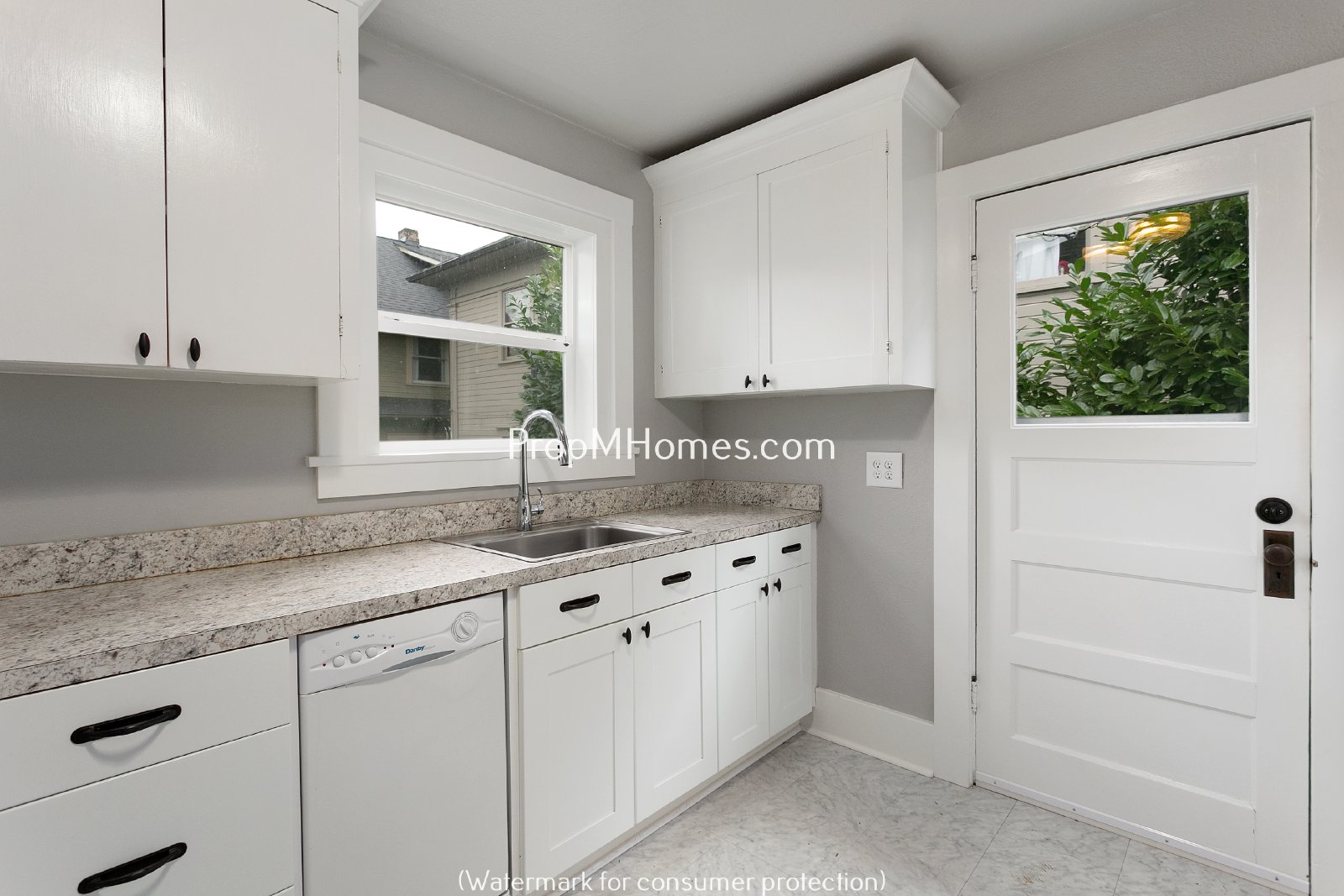 Charming Two Bedroom Lower Level Duplex In SE Portland - Sunnyside! property image