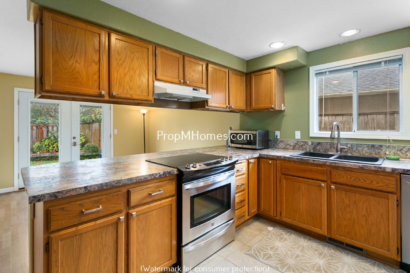 Spacious Three Bedroom Home In Highly Desired Sherwood! property image