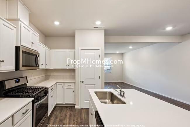 Newer Three Bedroom Townhome in Cornelius! property image