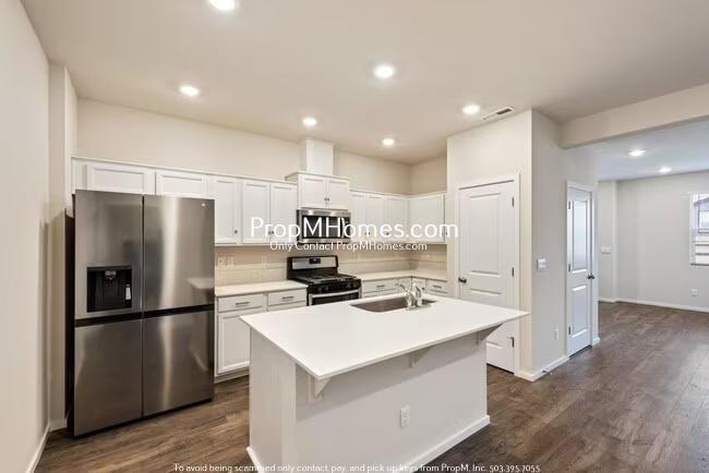 Newer Three Bedroom Townhome in Cornelius! property image