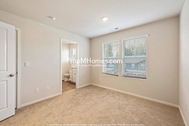Newer Three Bedroom Townhome in Cornelius! property image